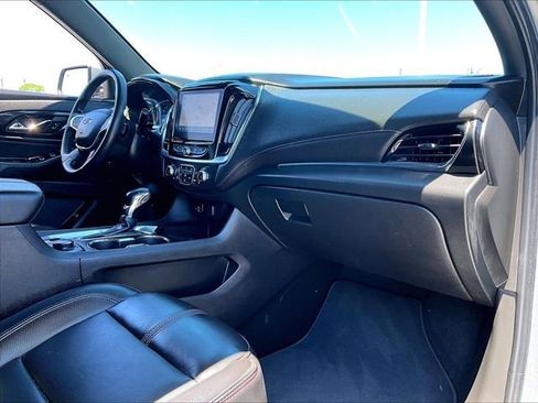 Used 2023 Chevrolet Traverse RS AWD/4WD image 14