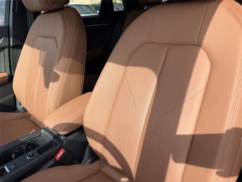 Used 2021 Audi Q3 2.0T Premium Plus w/ Premium Plus Package image 12