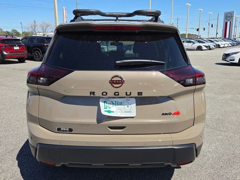 New 2026 Nissan Rogue SV AWD/4WD image 9