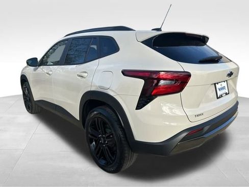 New 2026 Chevrolet Trax ACTIV image 3