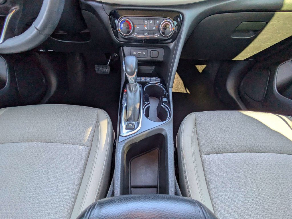 Used 2021 Buick Encore GX Preferred w/ Cold Weather Comfort Package FWD image 19