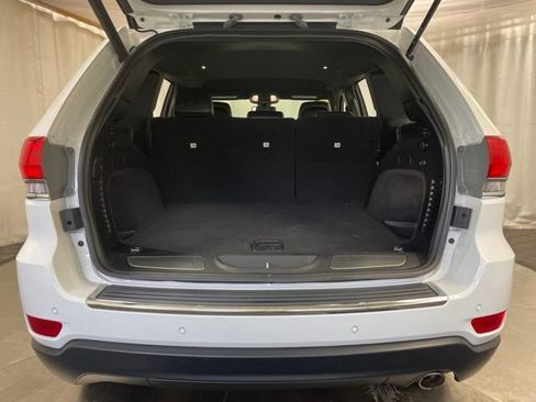 Used 2019 Jeep Grand Cherokee Limited AWD/4WD image 11