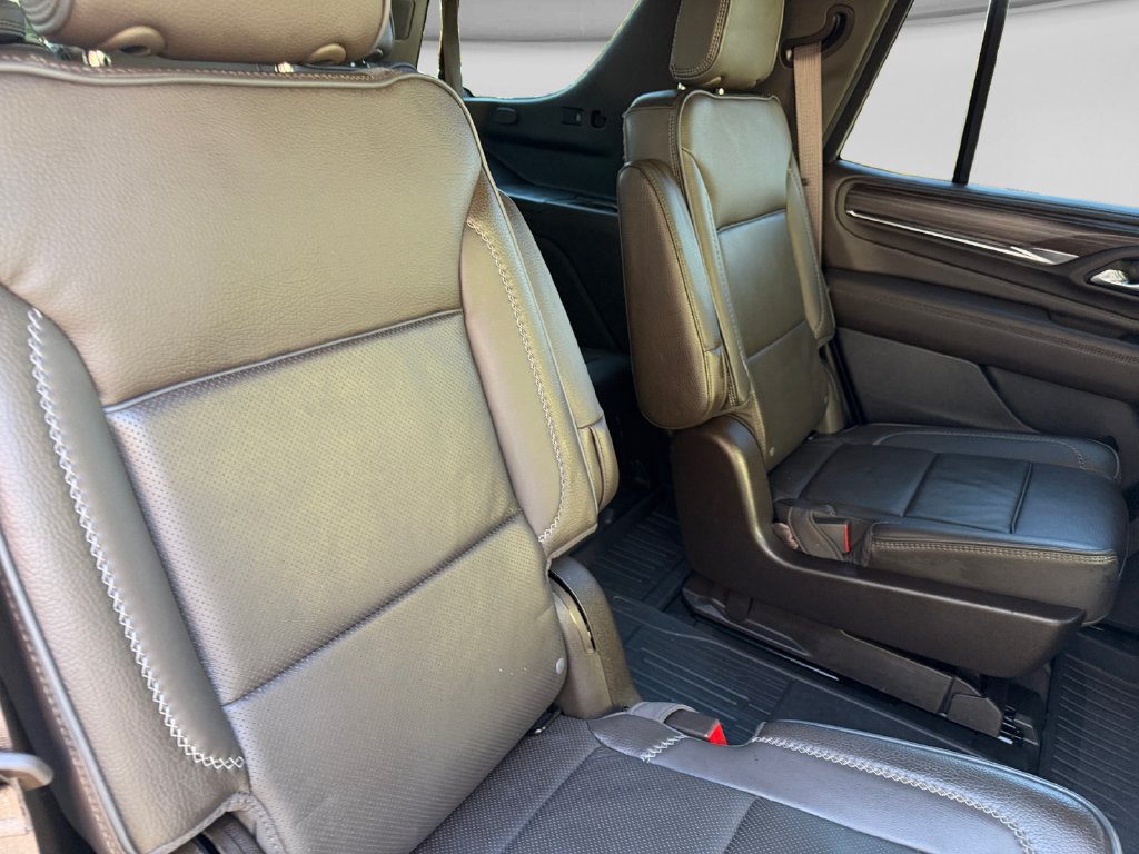 Used 2024 GMC Yukon Denali AWD/4WD image 17