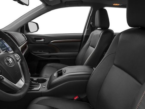 Used 2016 Toyota Highlander Limited Platinum AWD/4WD image 9