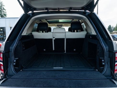 Used 2021 Land Rover Range Rover Westminster Edition image 7