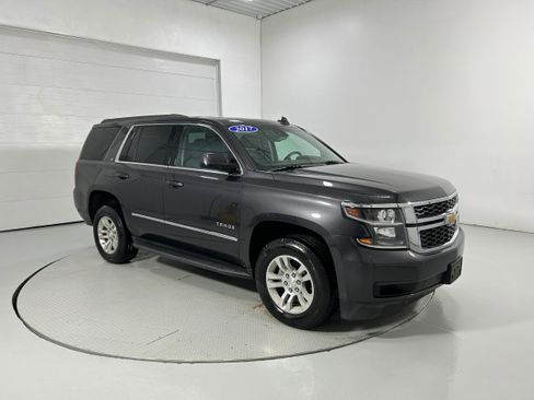 Used 2017 Chevrolet Tahoe LT image 2