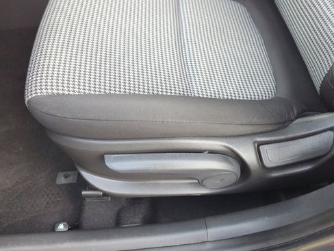 Used 2020 Hyundai Kona SE image 14