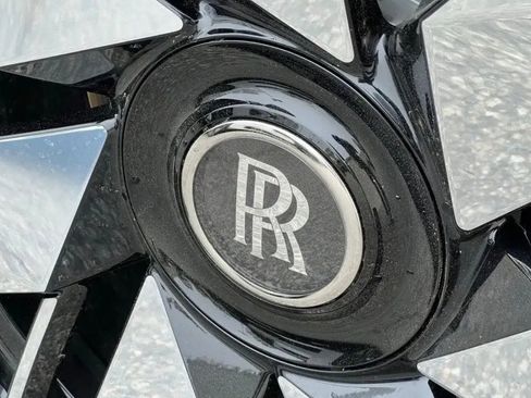 New 2026 Rolls-Royce Cullinan AWD/4WD image 23