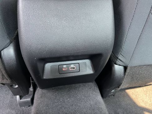 Used 2025 Nissan Altima 2.5 SV FWD image 22