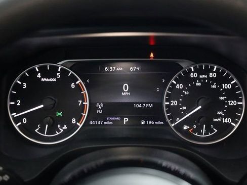 Used 2023 Nissan Rogue SV image 16