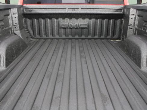 New 2026 GMC Sierra 1500 AT4 w/ AT4 Premium Package AWD/4WD image 24