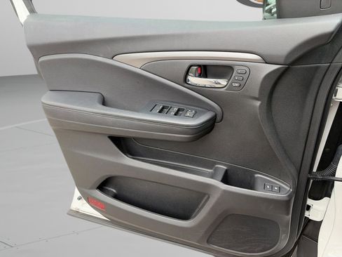 Certified 2022 Honda Pilot Special Edition image 23