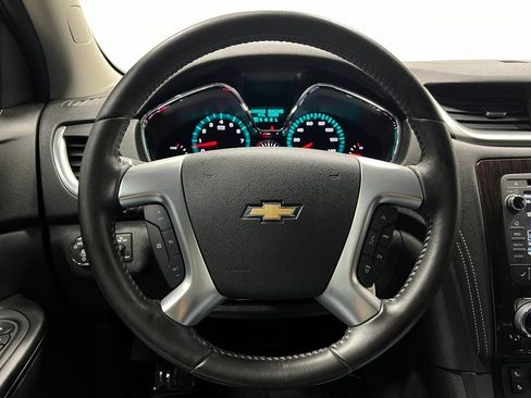 Used 2016 Chevrolet Traverse LT FWD image 22