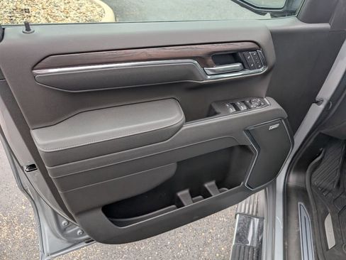 New 2026 GMC Sierra 1500 SLT AWD/4WD image 16