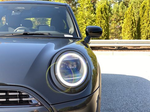 Used 2026 MINI Cooper 4-Door Hardtop FWD image 39