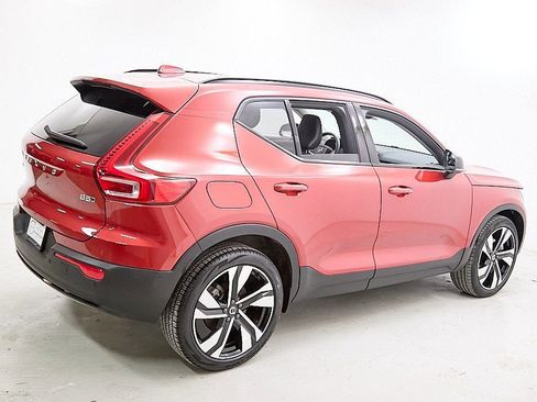 Certified 2023 Volvo XC40 B5 Plus w/ Driver Assist Package image 9