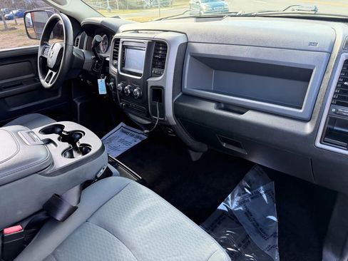 Used 2014 RAM 1500 Express image 32