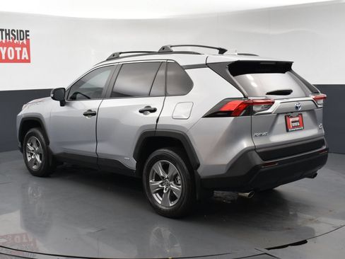 Used 2024 Toyota RAV4 XLE w/ Convenience Package AWD/4WD image 3