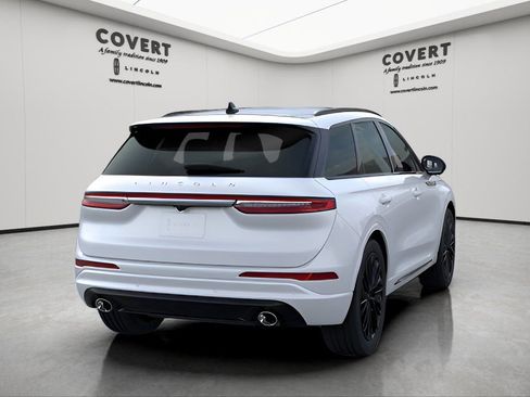 New 2026 Lincoln Corsair Premiere image 8