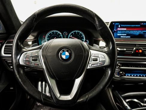 Used 2016 BMW 750i xDrive image 17