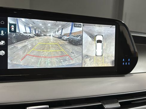 Used 2025 Hyundai Palisade SEL AWD/4WD image 16
