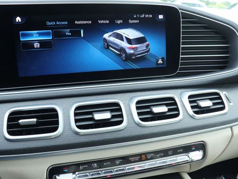 Used 2020 Mercedes-Benz GLE 350 image 32