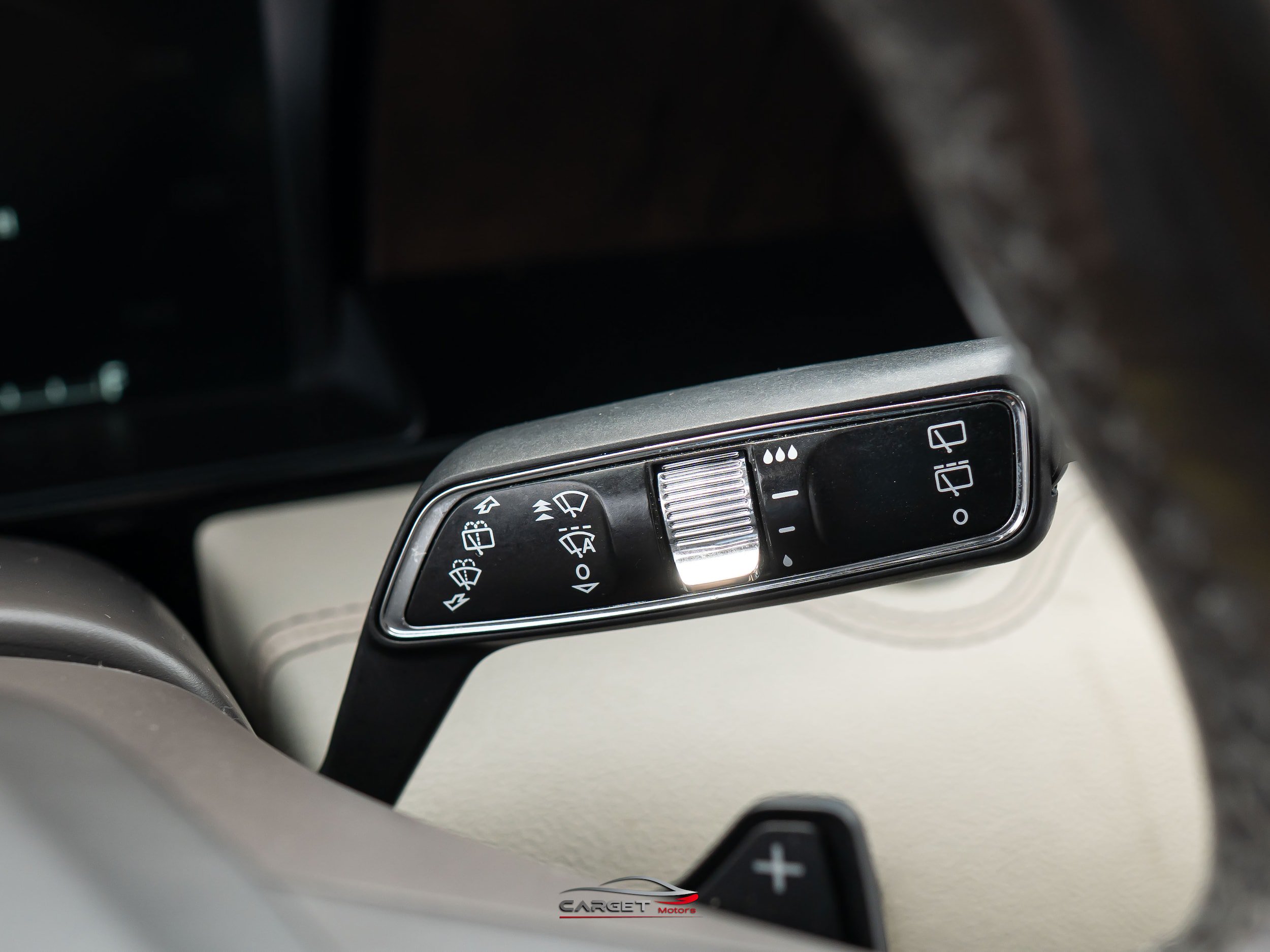 Used 2018 Lincoln Navigator Select w/ Technology Package RWD image 28