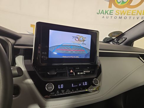 Used 2025 Toyota Corolla XSE FWD image 21