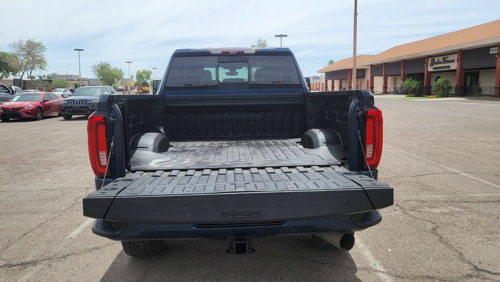 Used 2020 GMC Sierra 2500 Denali w/ Denali Ultimate Package AWD/4WD image 12