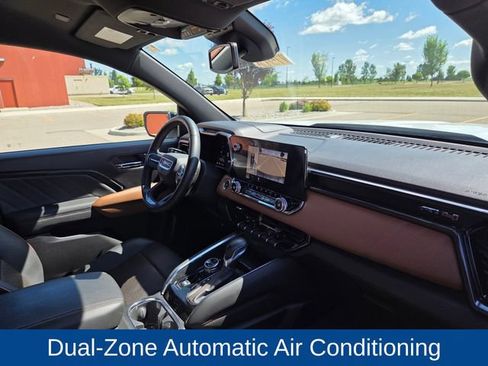 Used 2023 GMC Canyon AT4 w/ AT4 Premium Package AWD/4WD image 34