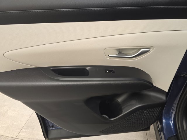 Used 2025 Hyundai Tucson SEL AWD/4WD image 18