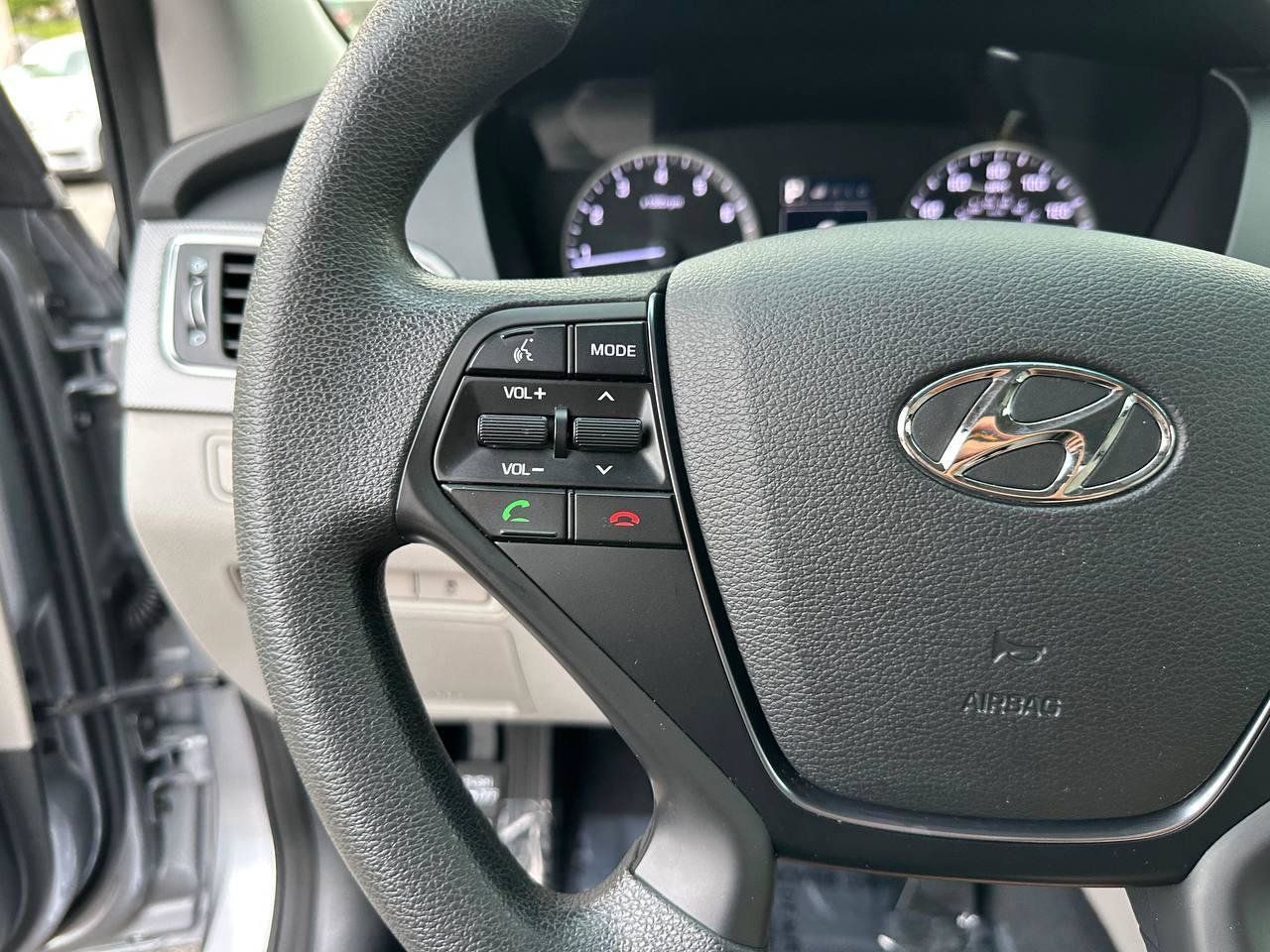 Used 2015 Hyundai Sonata SE FWD image 45