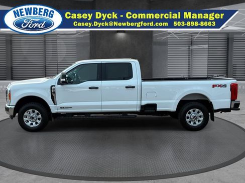 Used 2023 Ford F350 XLT w/ FX4 Off-Road Package AWD/4WD image 8