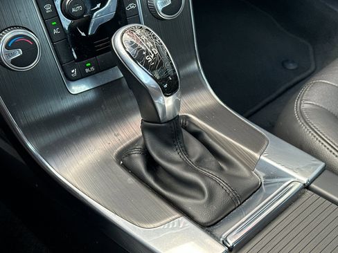 Used 2016 Volvo S60 T5 Premier image 19