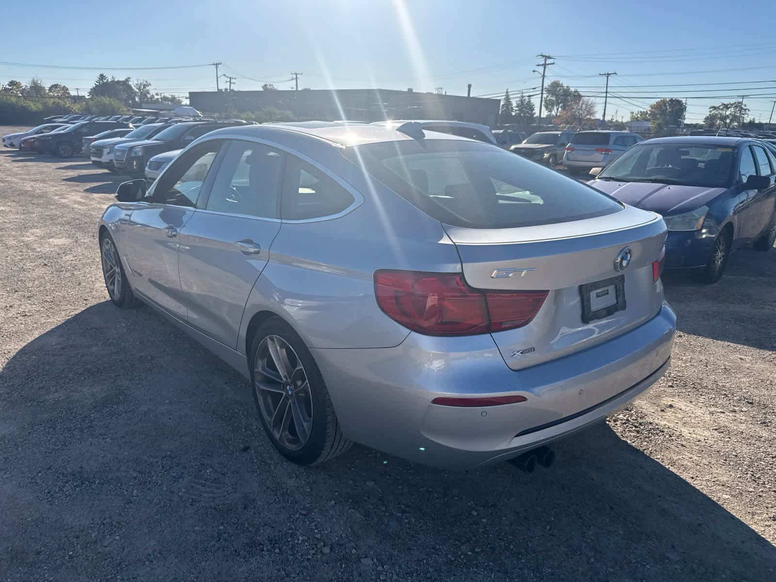 Used 2018 BMW 330i Gran Turismo xDrive AWD/4WD image 2