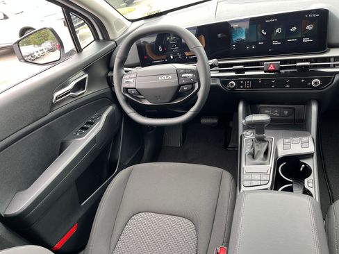 New 2026 Kia Sportage LX w/ LX Convenience Package AWD/4WD image 13