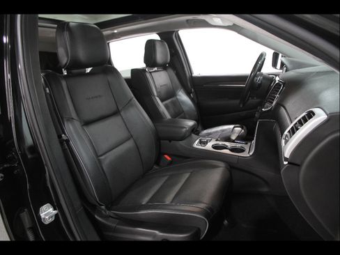Used 2021 Jeep Grand Cherokee Summit w/ Platinum Series Group AWD/4WD image 19
