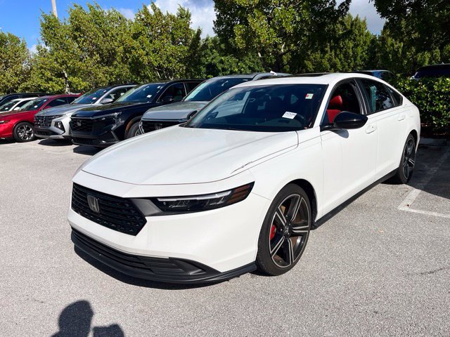Used 2024 Honda Accord Sport image 3