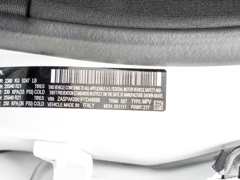 Used 2023 Alfa Romeo Stelvio Veloce image 43