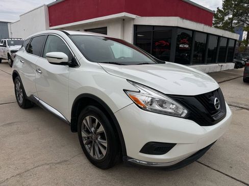 Used 2017 Nissan Murano S w/ Navigation Package image 7