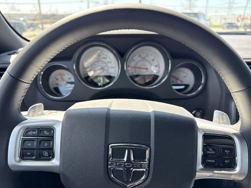 Used 2014 Dodge Challenger R/T Plus image 11
