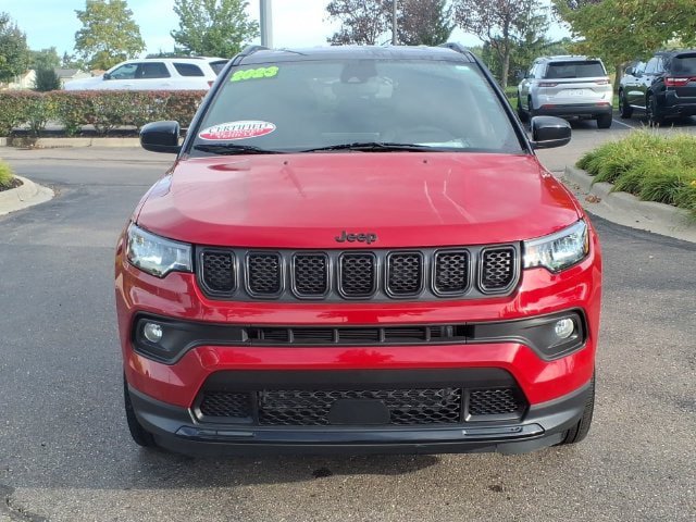 Certified 2023 Jeep Compass Latitude AWD/4WD image 2