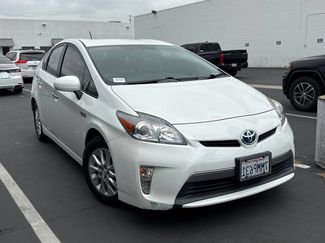 Used 2015 Toyota Prius Prime Advanced FWD video 1