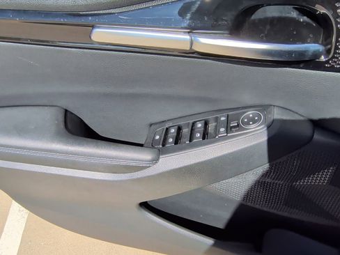 Used 2023 Kia Seltos Nightfall Edition image 11