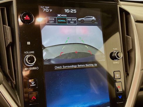 Used 2025 Subaru Crosstrek 2.0i Premium image 22