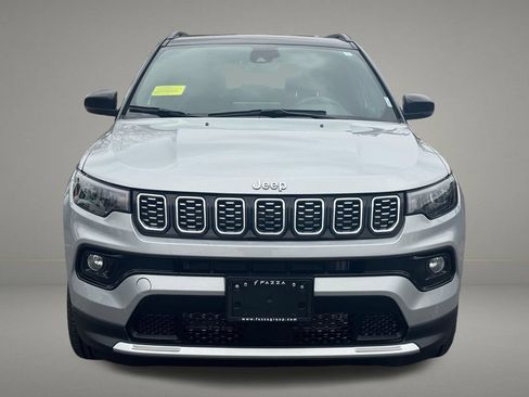 Used 2025 Jeep Compass Limited AWD/4WD image 9