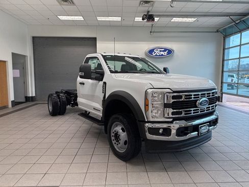 New 2026 Ford F550 4x4 Regular Cab Super Duty image 1
