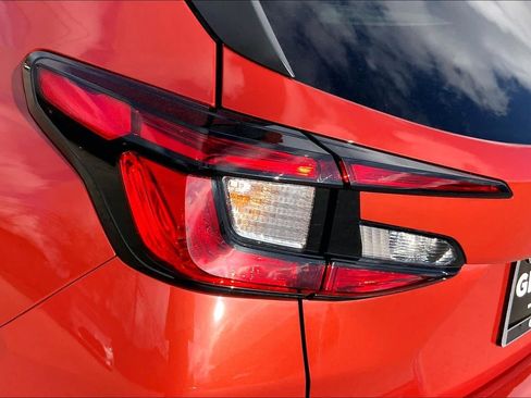 Used 2024 Subaru Crosstrek 2.0i Premium image 28