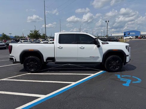Used 2026 GMC Sierra 2500 AT4 w/ AT4 Premium Plus Package AWD/4WD image 6