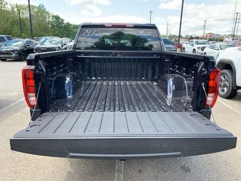 New 2026 GMC Sierra 1500 Elevation image 26